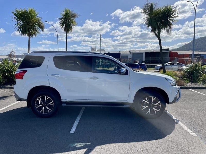 2021 Isuzu MU-X