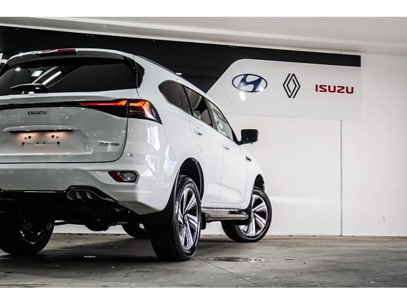 2026 Isuzu MU-X