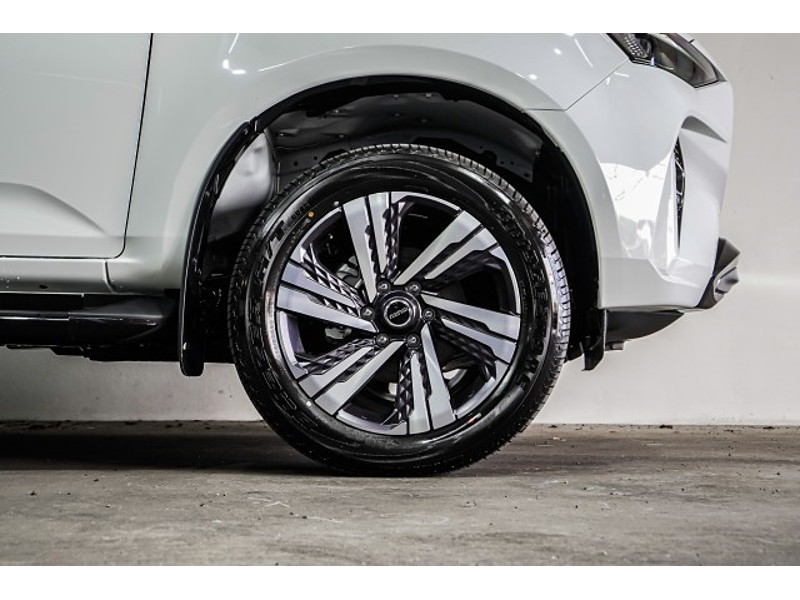 2026 Isuzu MU-X