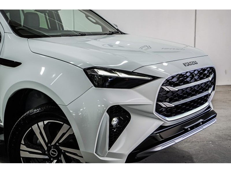2026 Isuzu MU-X