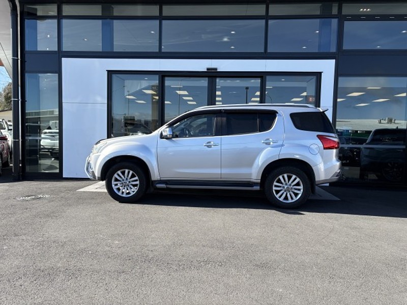 2017 Isuzu MU-X