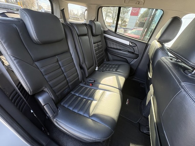 2017 Isuzu MU-X
