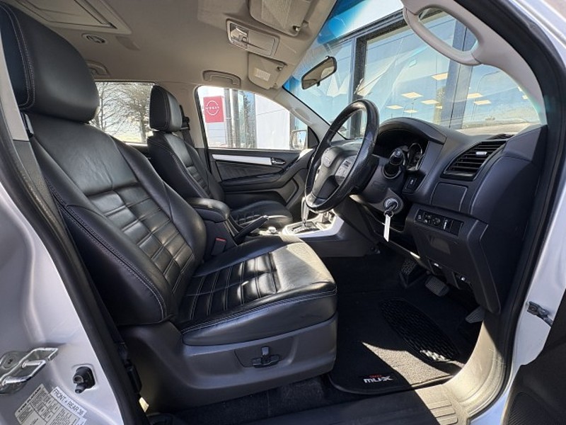 2017 Isuzu MU-X