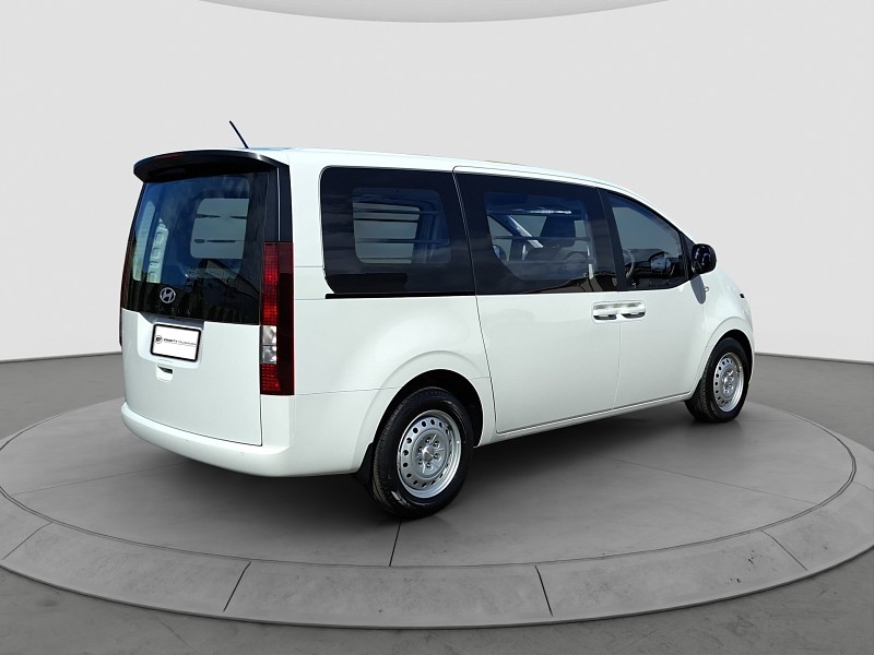 2026 Hyundai Staria