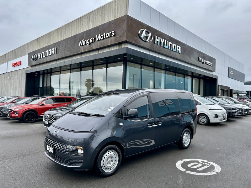 2022 Hyundai Staria Load