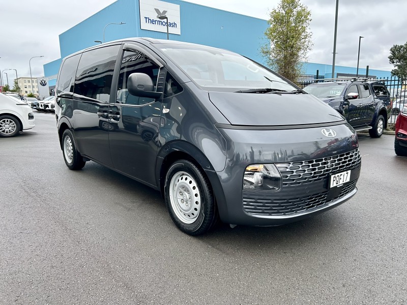 2022 Hyundai Staria Load