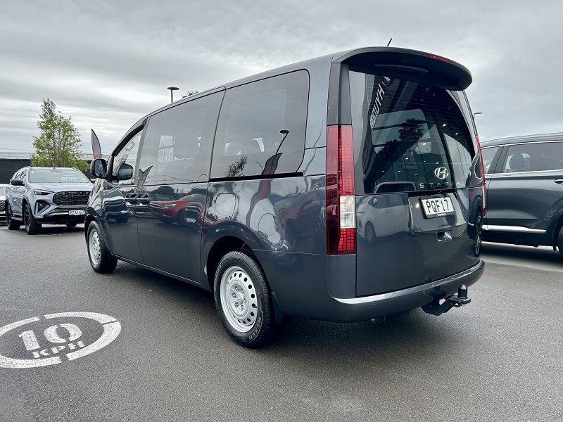 2022 Hyundai Staria Load