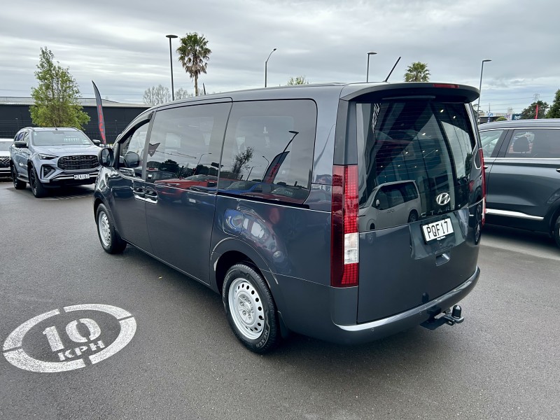 2022 Hyundai Staria Load