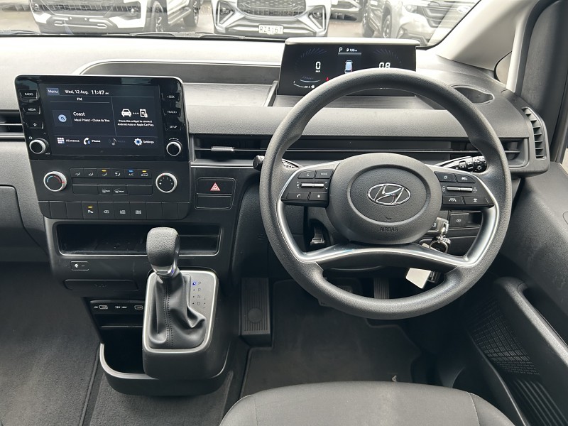 2022 Hyundai Staria Load