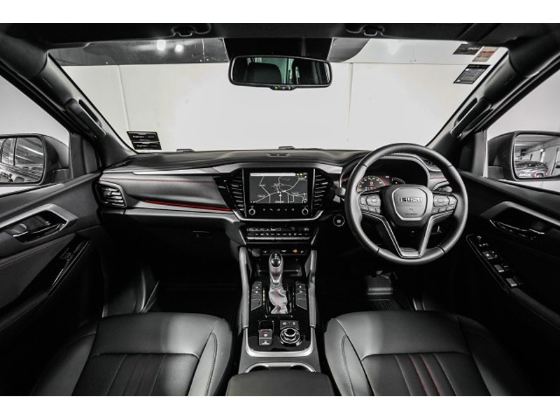 2026 Isuzu MU-X