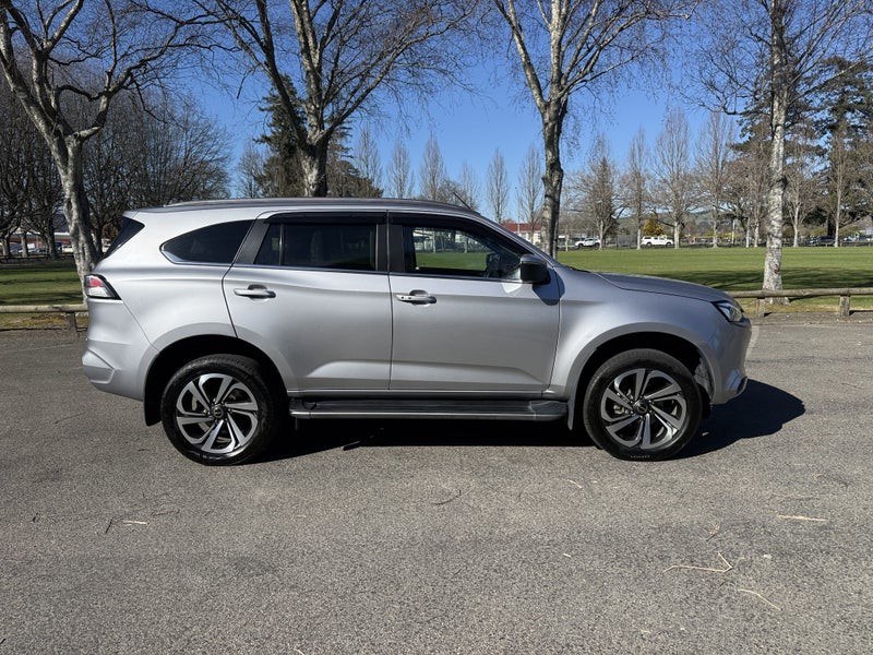 2022 Isuzu MU-X