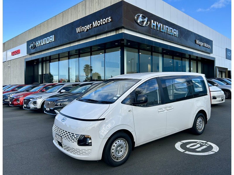 2022 Hyundai Staria