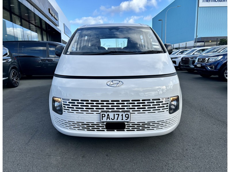 2022 Hyundai Staria