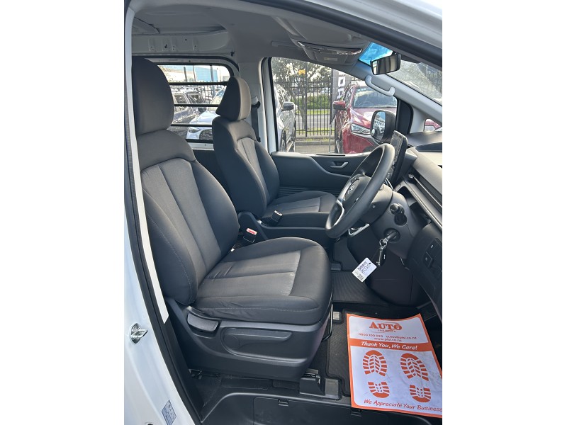 2022 Hyundai Staria