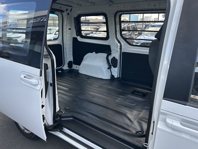 2022 Hyundai Staria