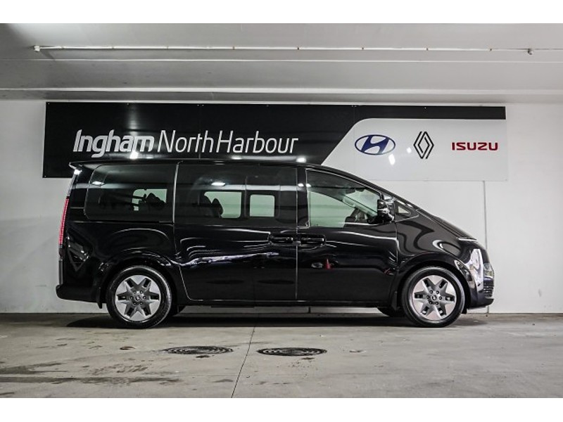 2023 Hyundai Staria