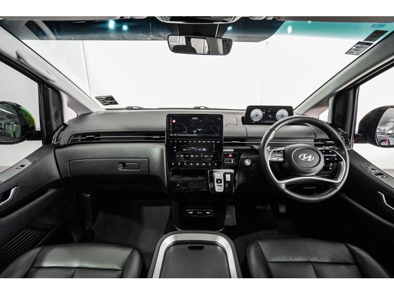2023 Hyundai Staria