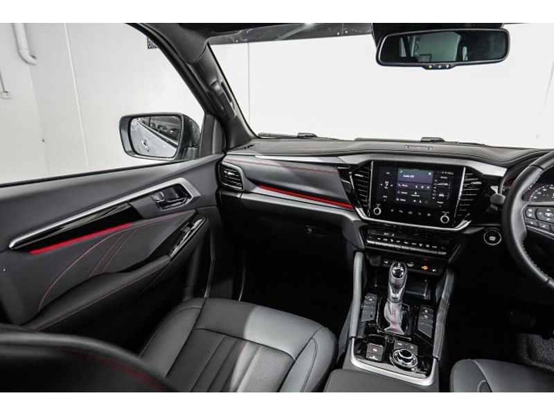 2026 Isuzu MU-X