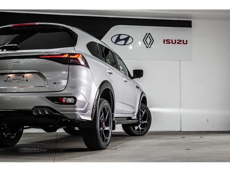 2026 Isuzu MU-X
