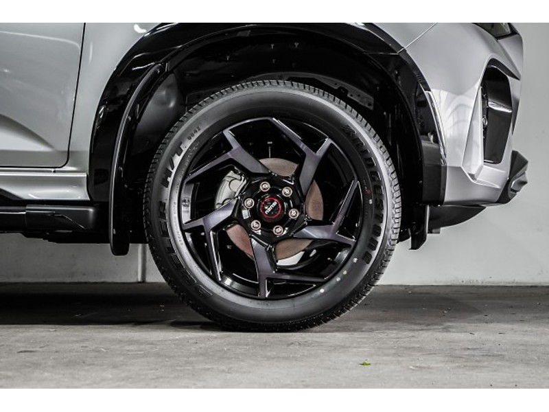 2026 Isuzu MU-X