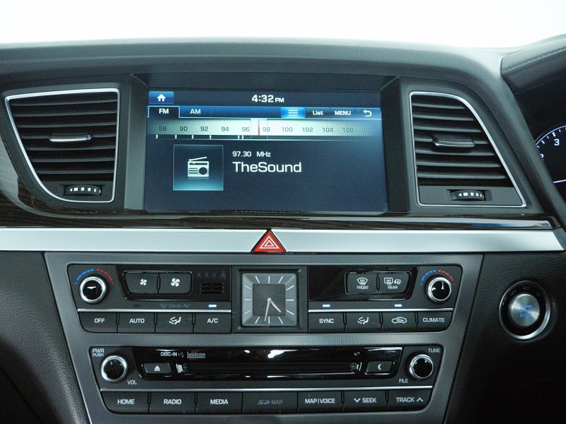 2017 Hyundai Genesis