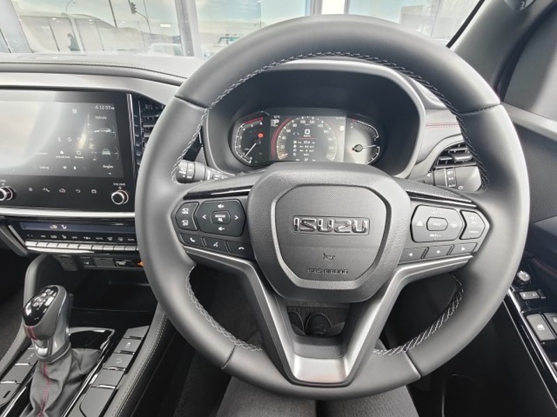 2026 Isuzu MU-X
