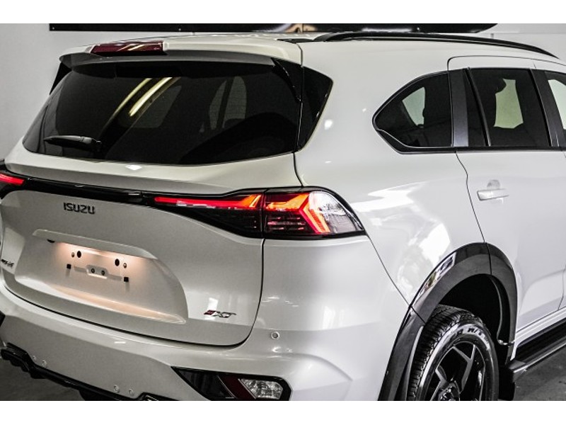 2026 Isuzu MU-X