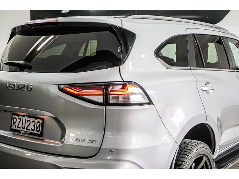 2022 Isuzu MU-X