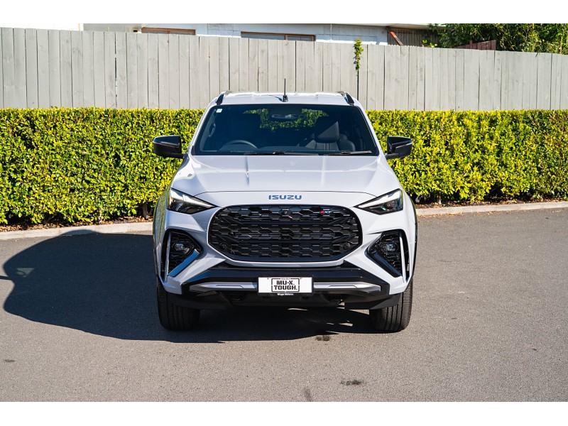 2026 Isuzu MU-X