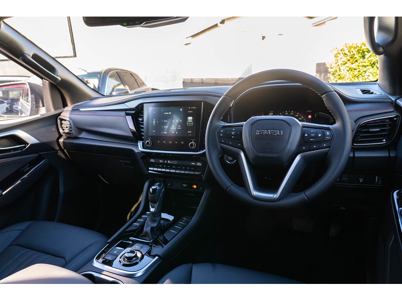 2026 Isuzu MU-X