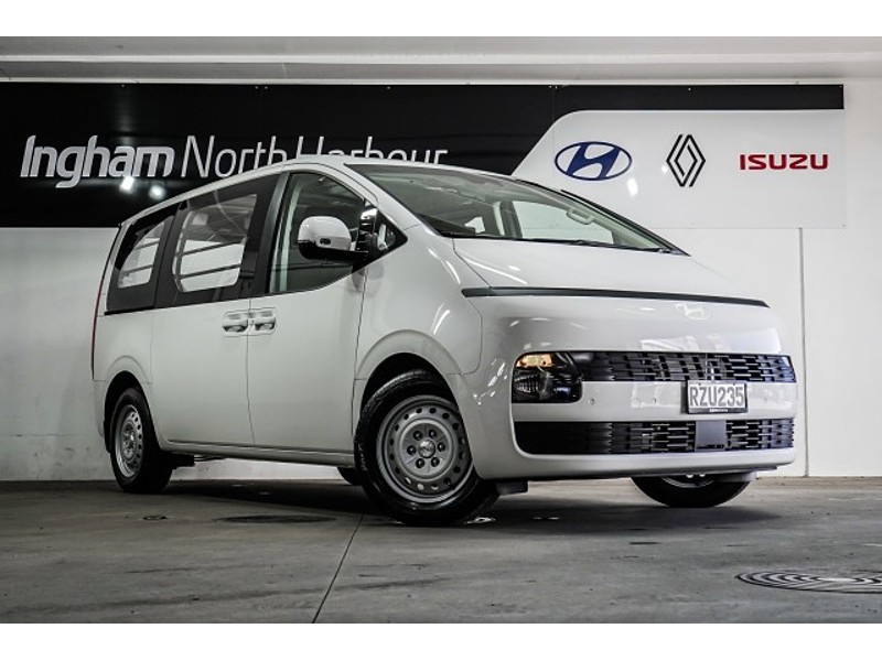 2026 Hyundai Staria Load