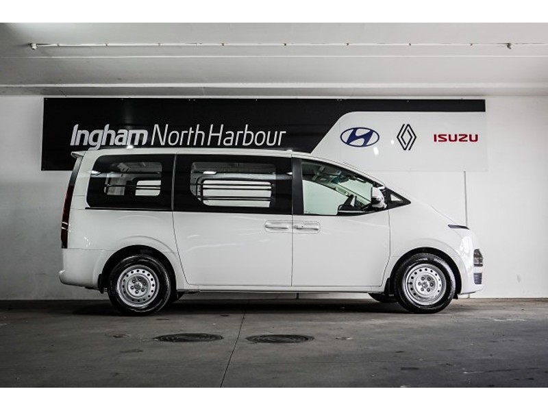 2026 Hyundai Staria Load