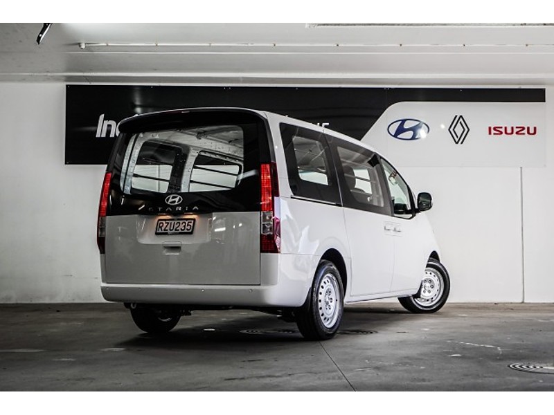 2026 Hyundai Staria Load