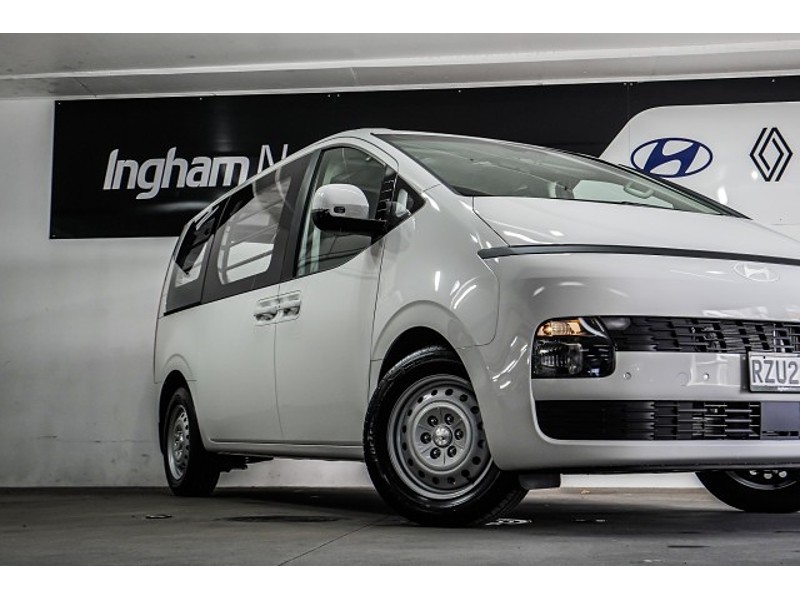 2026 Hyundai Staria Load