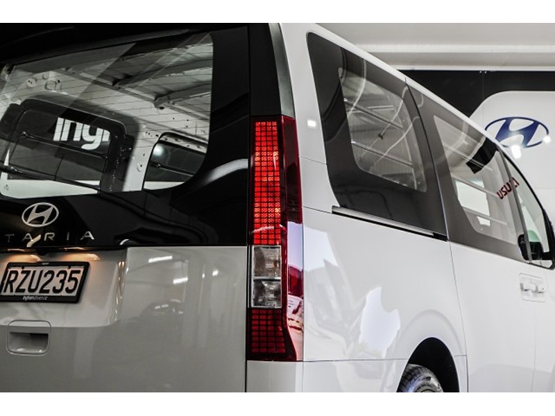 2026 Hyundai Staria Load