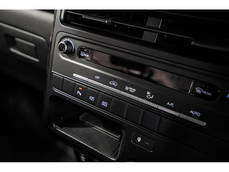 2026 Hyundai Staria Load