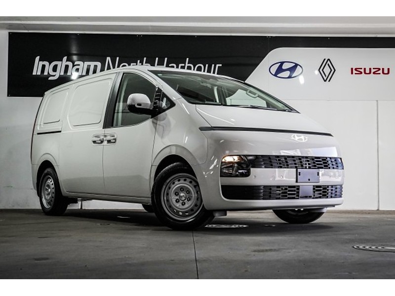 2026 Hyundai Staria Load