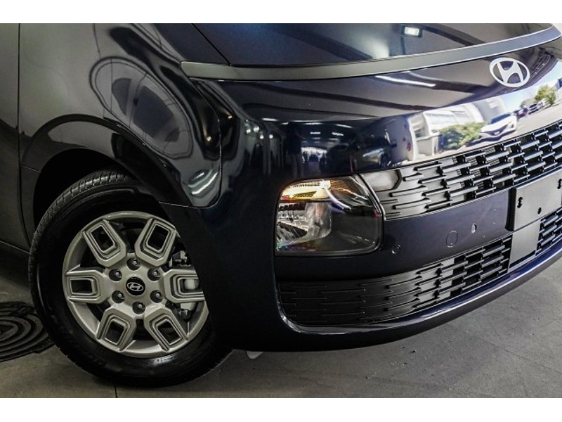 2026 Hyundai Staria