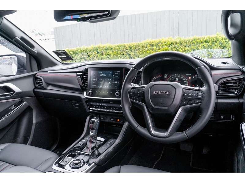 2026 Isuzu MU-X