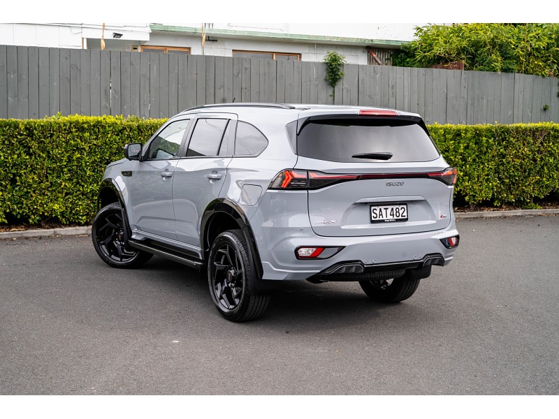 2026 Isuzu MU-X