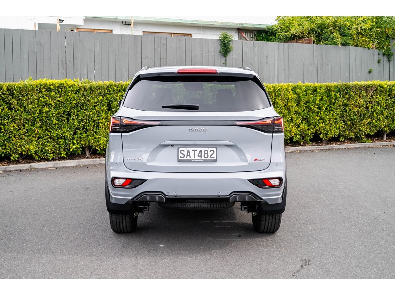 2026 Isuzu MU-X