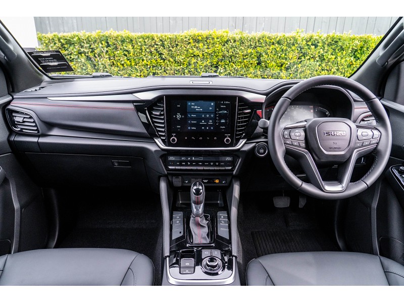 2026 Isuzu MU-X
