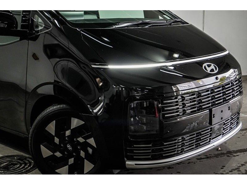 2026 Hyundai Staria