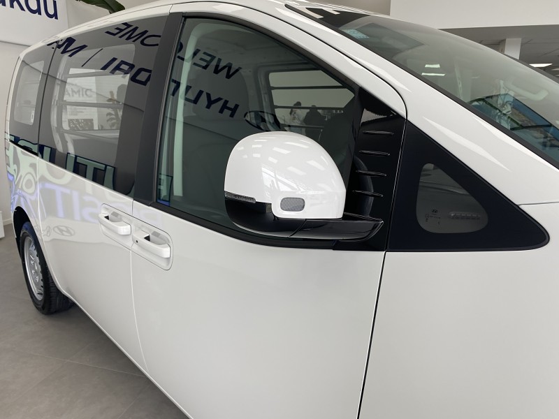 2026 Hyundai Staria Load