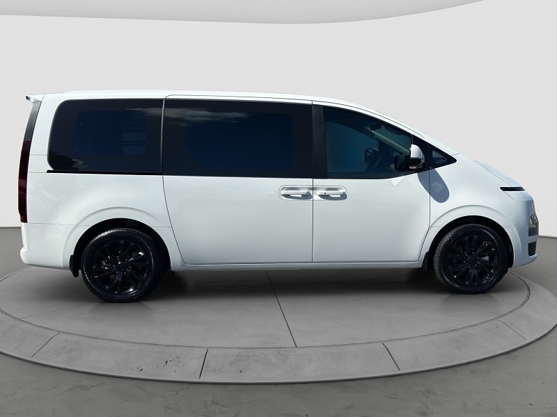 2026 Hyundai Staria
