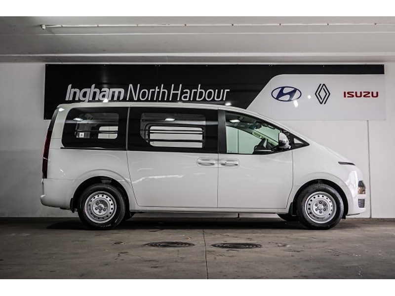 2026 Hyundai Staria Load