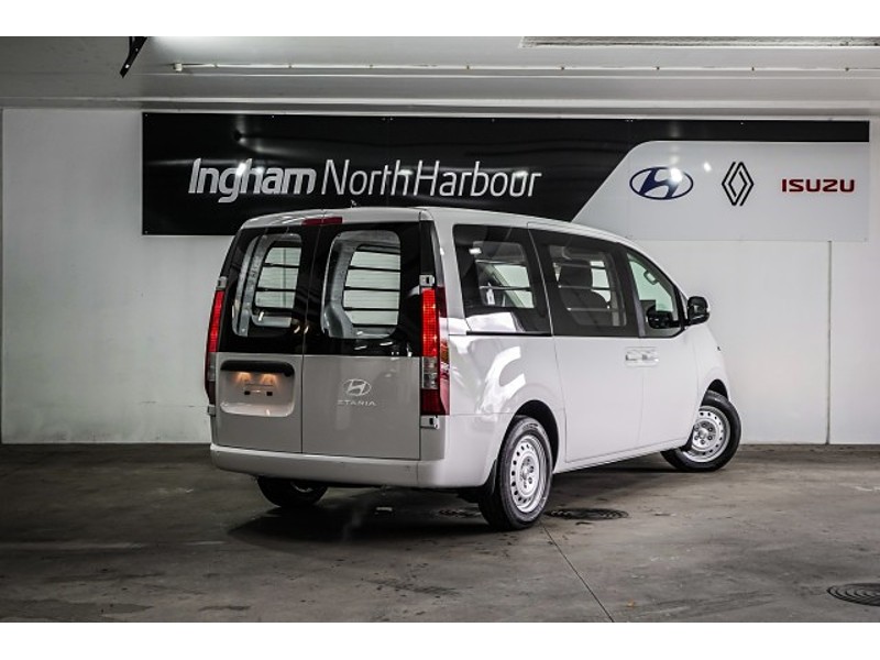 2026 Hyundai Staria Load