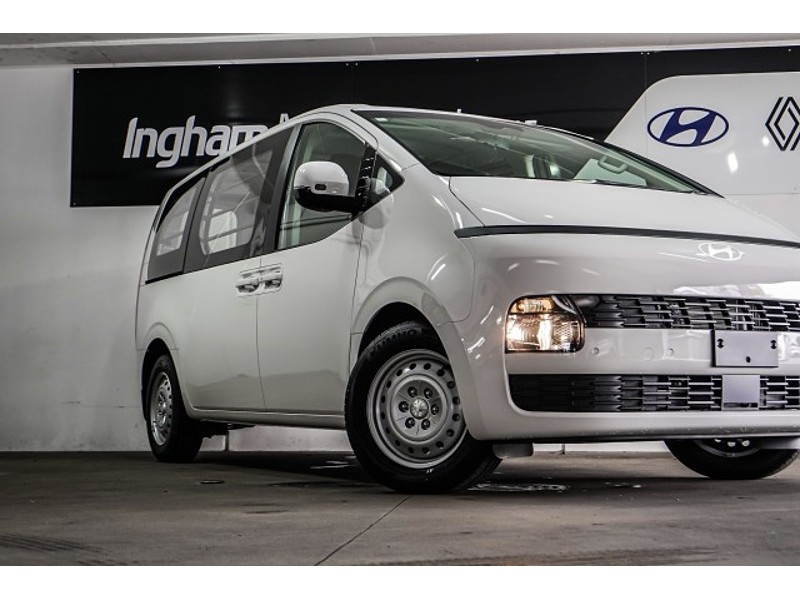 2026 Hyundai Staria Load