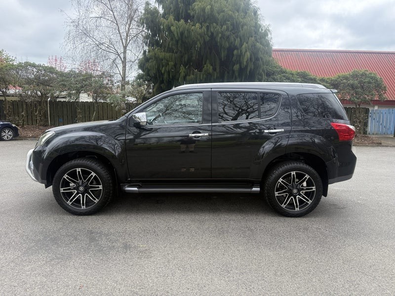 2016 Isuzu MU-X