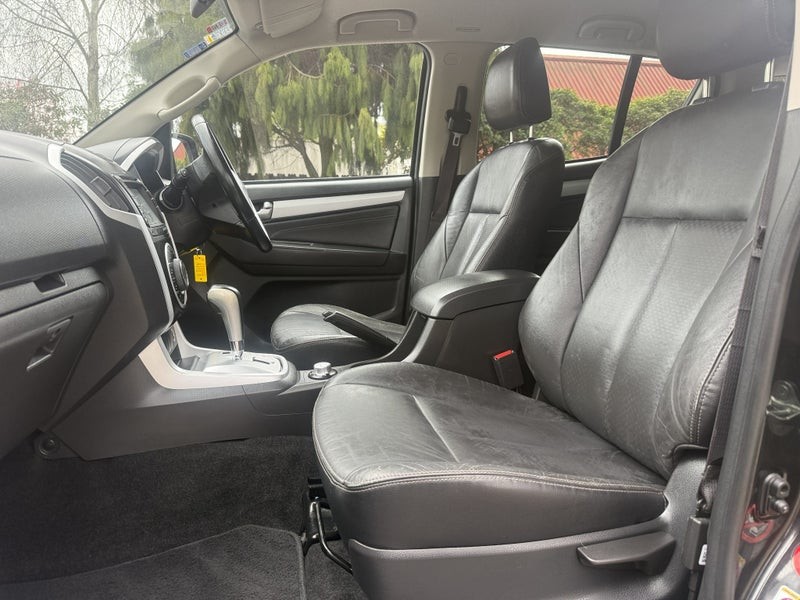 2016 Isuzu MU-X